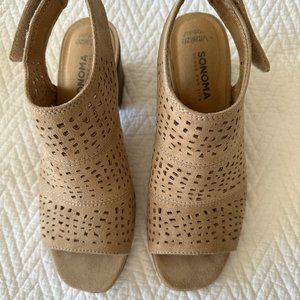 Sonoma tan Wedge Sandals